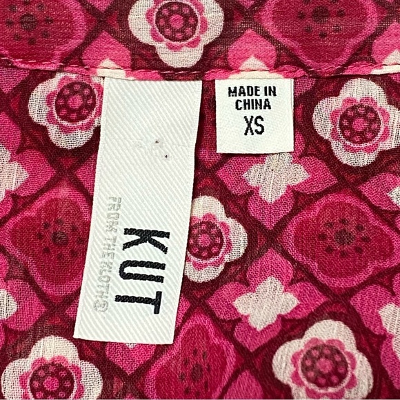 Kut From The Kloth Sinclaire 70s Floral Sheer Button Blouse Size XS Pink - Picture 4 of 7